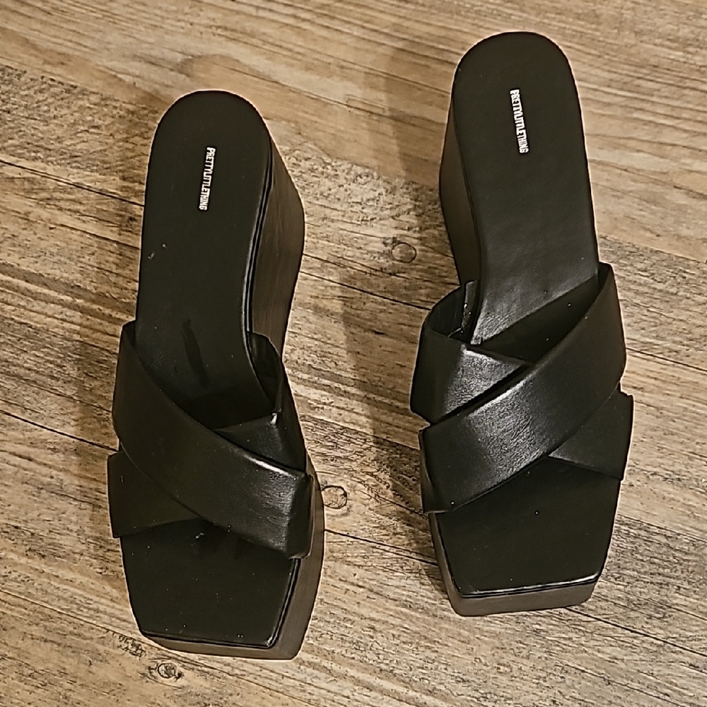 PrettyLittleThing Black Crisscross Platform Mules